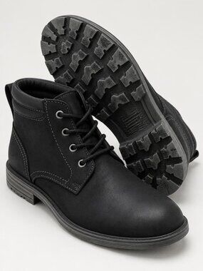Men’s Clarks Boots, Size 12